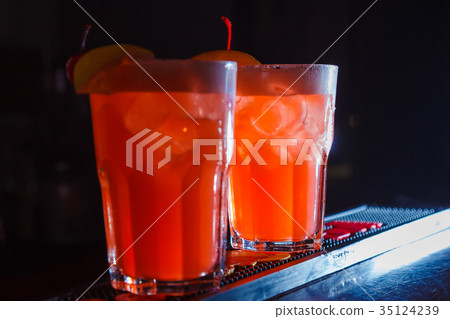 cocktail 35124239
