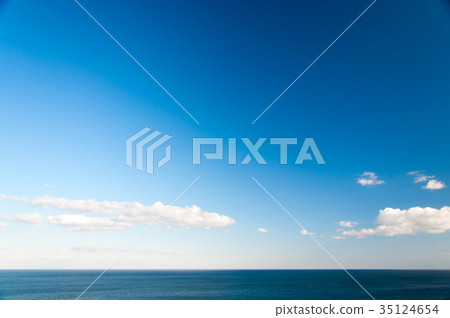 Minimalistic Seascape Minimalistic Seascape 35124654