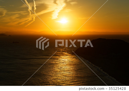 Sunset on the shores of Irako, Amami Peninsula Sunset on the shores of Irako, Amami Peninsula 35125428