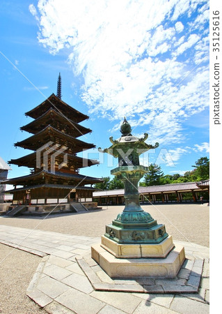 Horyuji temple 35125616
