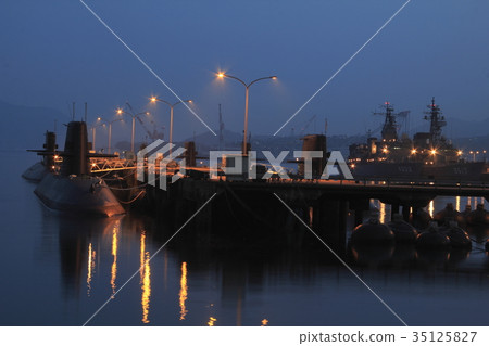 Night view from the array 35125827