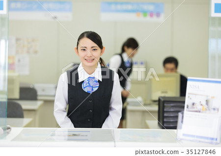 Bank window receptionist 35127846