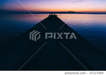 Magic Hour of the West Pier, Okinawa Prefecture, Taketomi Island 35127984