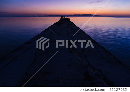 Magic Hour of the West Pier, Okinawa Prefecture, Taketomi Island 35127985