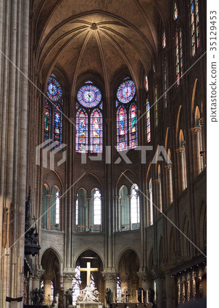 Notre Dame Cathedral _ 01 35129453
