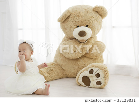 Infant, baby, baby, child Infant, baby, baby, child 35129831