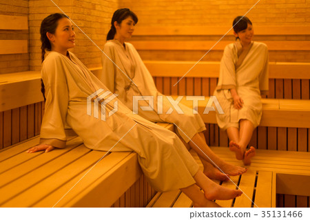 Sauna bathing woman - Stock Photo [35131466] - PIXTA