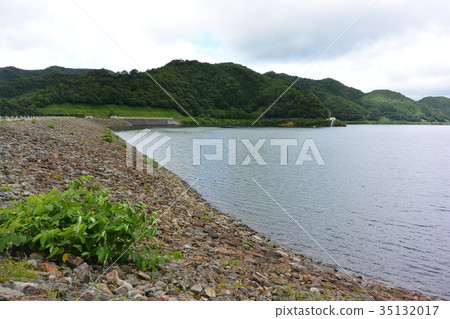 Dam Lake in the Ouchi Dam Dam Lake in the Ouchi Dam 35132017