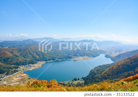 Lake Kizaki (autumn) 35133522