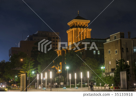 Night view of the tower of the Kanagawa prefectural government office main office building King 35133918