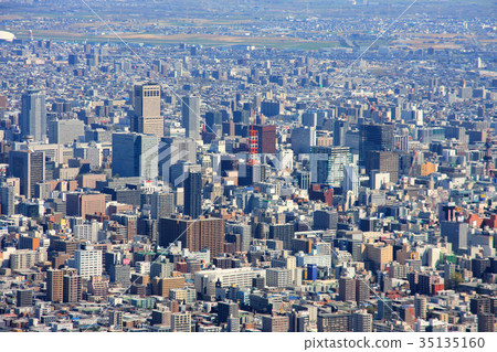 從海草岩石山看見的札幌市區域在春天 35135160