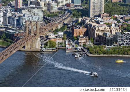 布魯克林大橋在紐約 35135484