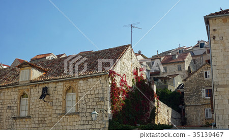 traditional houses on the island of hvar traditional houses on the island of hvar 35139467