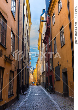 European path 35139929