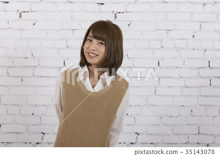 Young lady portrait 35143078