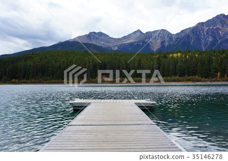 Columbia Icefield Canadian Rockies 35146278