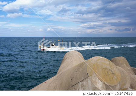 Fishing vessel Fishing vessel 35147436