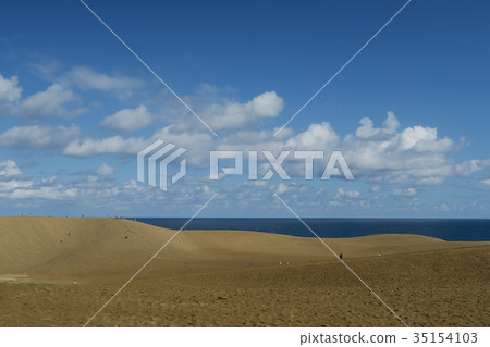 Tottori sand dunes Tottori sand dunes 35154103