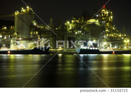 Kitakyushu Shibata Port Mitsubishi Materials factory night view Kitakyushu Shibata Port Mitsubishi Materials factory night view 35158725