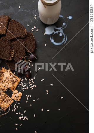 Food composition of bakery products 35158884
