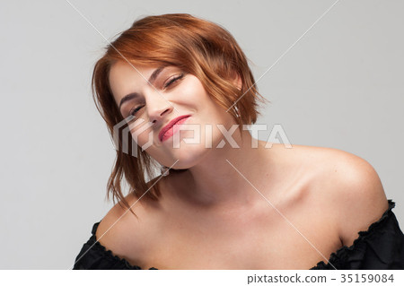 Contempt for life. Overconfident woman Contempt for life. Overconfident woman 35159084