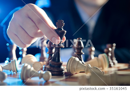 Chess financial, leader strategy in business 35161045