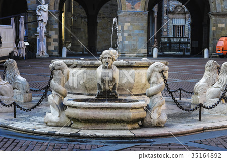 Beautiful old fountain in the center of Bergamo Beautiful old fountain in the center of Bergamo 35164892