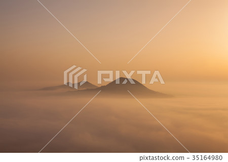 Misty morning in Central Bohemian Highlands Misty morning in Central Bohemian Highlands 35164980
