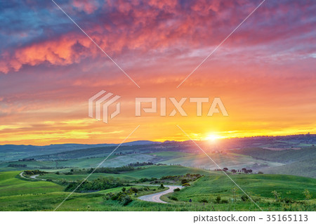 Colorful Tuscany sunrise 35165113
