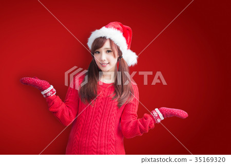 christmas beauty woman 35169320