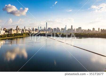 Central park reservoir in New York aerial view Central park reservoir in New York aerial view 35171677