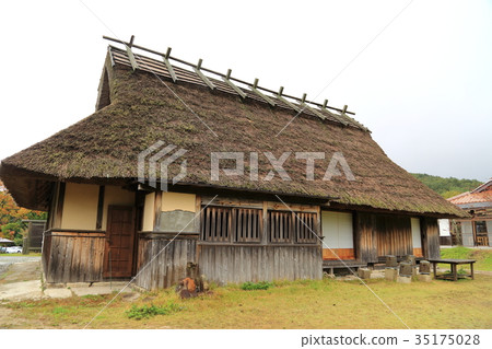 Straw broom Straw broom 35175028