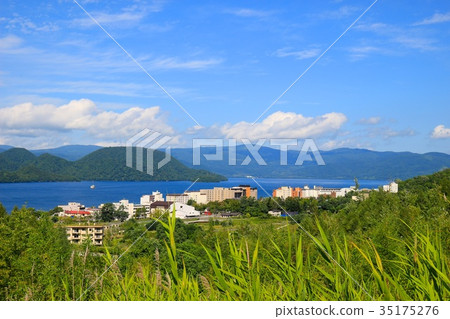 從Kanpira火山口災難看見的洞爺湖溫泉鎮仍然是步行道路 35175276