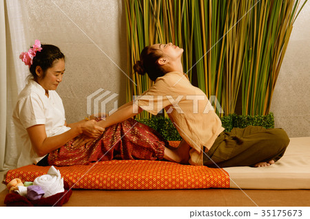 Spa and massage 35175673