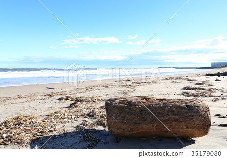 Coast of typhoon transient Hitachi, Ibaraki Prefecture Coast of typhoon transient Hitachi, Ibaraki Prefecture 35179080