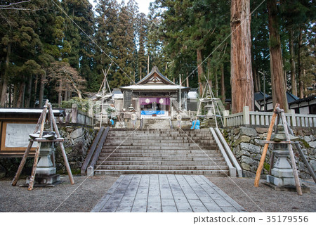 Oita Wakamiya Shrine Oita Wakamiya Shrine 35179556