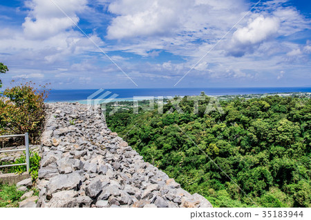 [Okinawa] Nakijin castle ruins 35183944