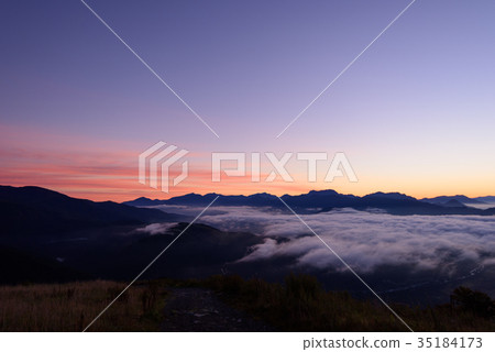 A view from the Happo Alps, the northern Alps, rising from the Nagano Togetsu mountain range 35184173