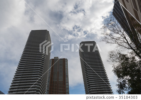 Tower Mansion Tower Mansion 35184303