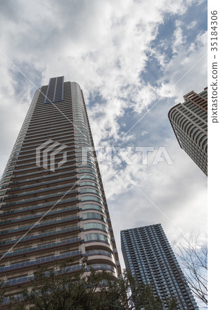 Tower Mansion Tower Mansion 35184306