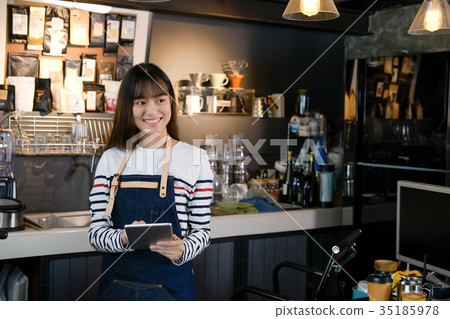 Cafe restaurant service. Cafe restaurant service. 35185978