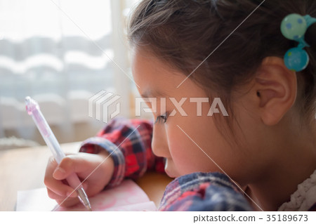 兒童 小孩 孩子 35189673