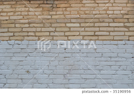 Grunge brick wall texture 35190956