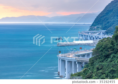 Early morning parent ignorance Early morning parent ignorance 35192455