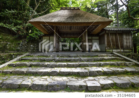 Honen-in gate 35194605