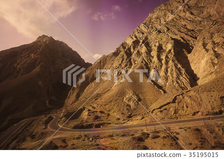 high mountain pass in Tibet mountain landscape 35195015