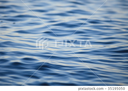 Texture of water with small waves 35195050