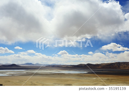 Tibetan landscape travel 35195139