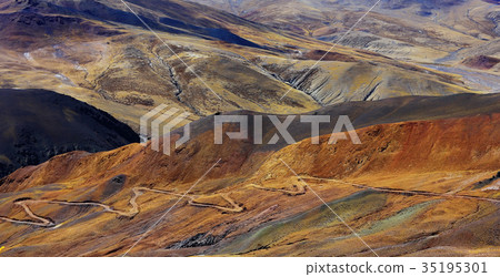 mountains. snow peaks near the lake landscape 35195301