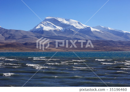 sacred lake in tibet landscape 35196460